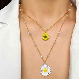 Double Layered Pearl Chain Necklace with Daisy Flowers Bohemian